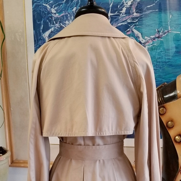 Express Trench Coat - Picture 8 of 10
